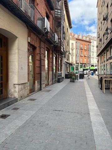 Local comercial en alquiler en Valladolid, Centro photo 0