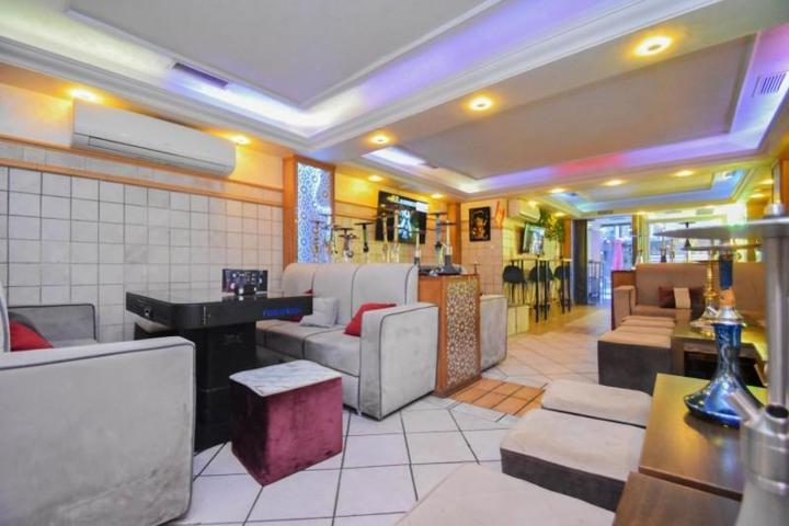 Local comercial en alquiler en Granada, Pedro antonio de alarcon photo 0