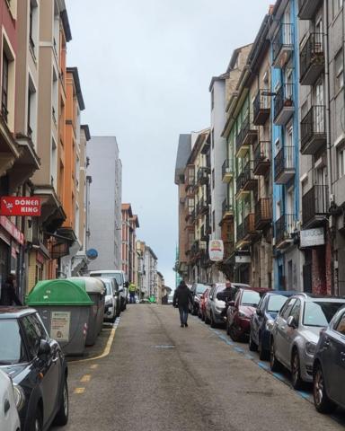 Local comercial en alquiler en Santander, Santander photo 0