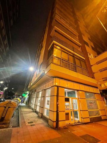 Local comercial en alquiler en Valladolid, Paseo Zorrilla photo 0