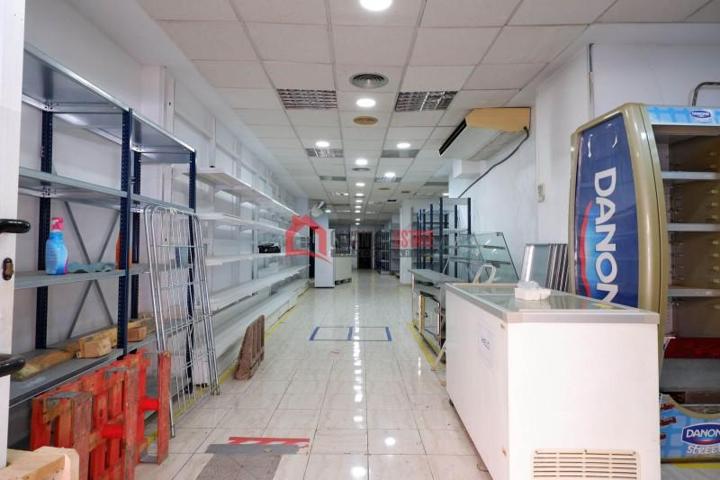 Local comercial en alquiler en Valencia, Camins al Grau photo 0