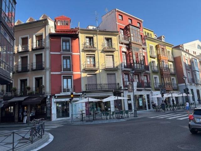 Local comercial en alquiler en Valladolid, Centro photo 0