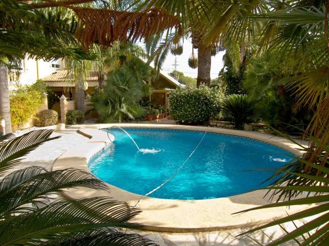 Chalet en alquiler en Denia, Playa photo 0