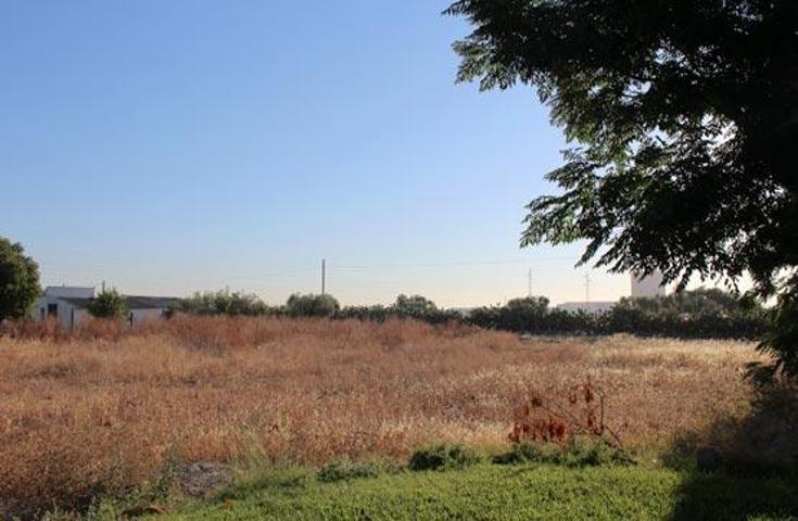 Parcela en venta en Alcalá de Guadaira, La Paz - Montecarmelo photo 0