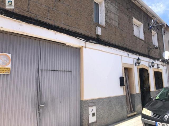 Casas de pueblo en venta en Laguna de Duero, Castilla y leon photo 0