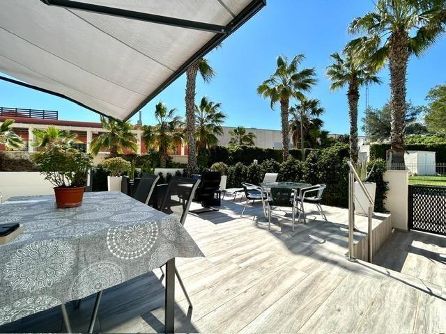 Adosada en venta en Orihuela Costa, Villamartín-Las Filipinas photo 0