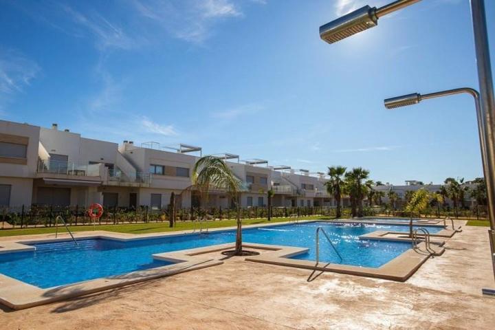 Bungalow en venta en Orihuela, Desamparados-Hurchillo-Torremendo photo 0