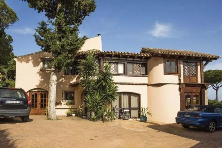 Chalet en venta en Marbella, Marbella photo 0