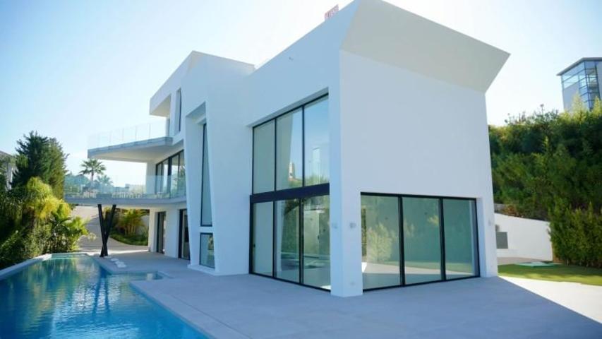 Chalet en venta en Benahavís, Benahavis photo 0