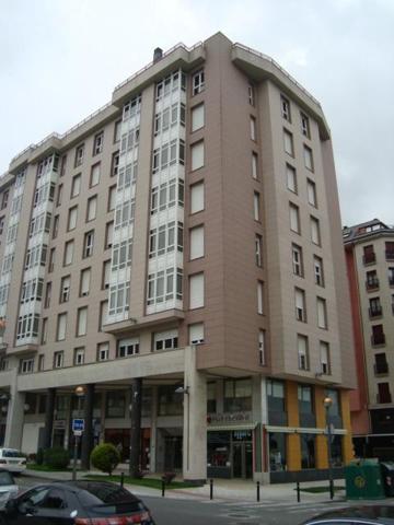 Garaje en alquiler en Lugo, Augas Férreas photo 0