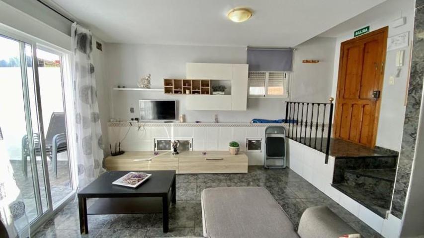 Aticos en alquiler en Valencia, Carrer de la Reina, 46011 photo 0