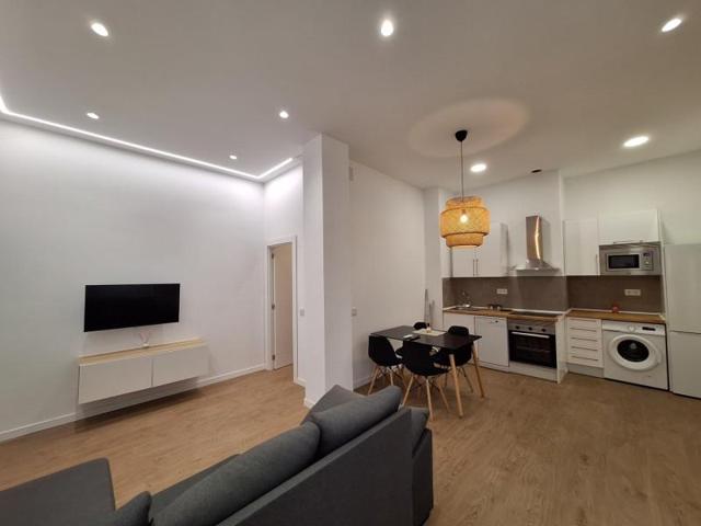 Piso en alquiler en Benalmádena, Arroyo de la miel photo 0