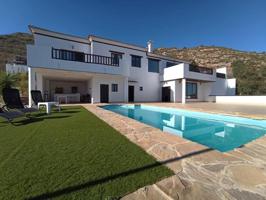 Chalet en alquiler en Antequera, Bobadilla photo 0
