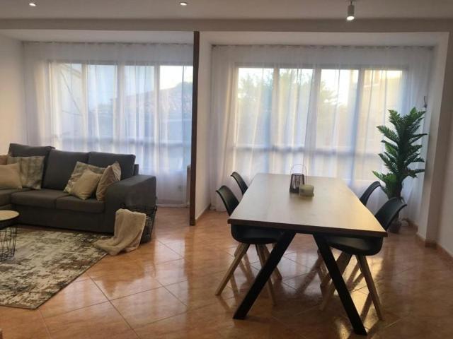 Piso en alquiler en Sanxenxo, Salnés photo 0