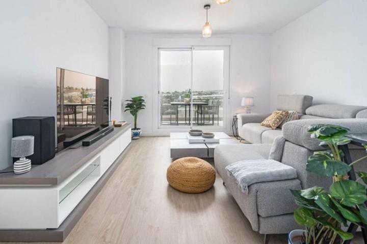 Apartamento en alquiler en Marbella photo 0