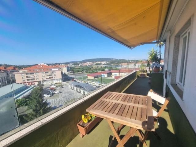 Piso en alquiler en Sanxenxo, Salnés photo 0