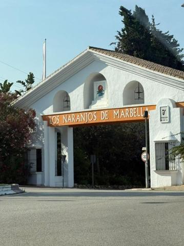 Adosada en alquiler en Marbella, Nueva Andalucia photo 0