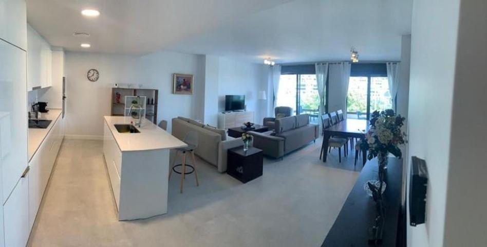 Apartamento en alquiler en Estepona, Estepona photo 0