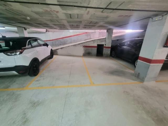 Garaje en venta en Torredembarra, CENTRE photo 0