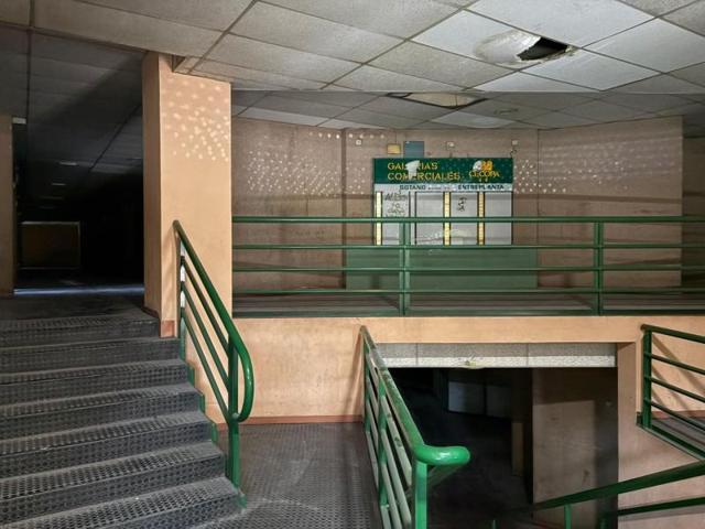 Local comercial en venta en Valladolid, Pajarillos photo 0