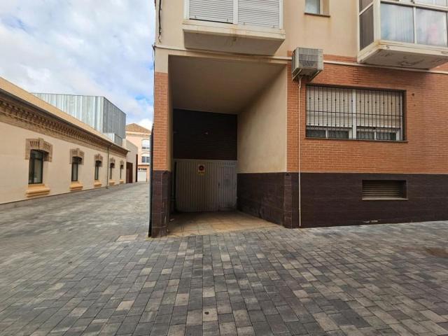 Garaje en venta en La Unión, Zona centro photo 0