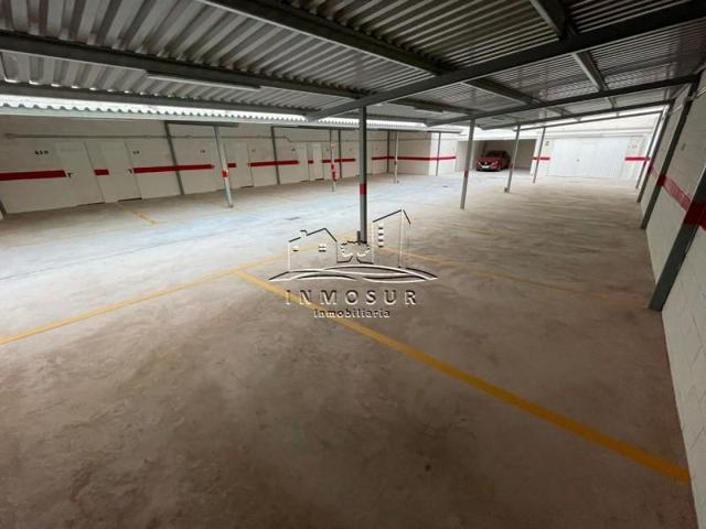 Garaje en venta en Lucena, Lucena photo 0