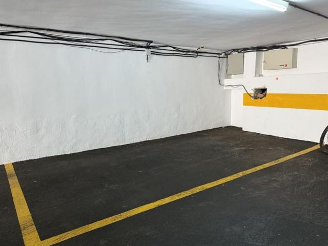 Garaje en venta en Almuñécar, Velilla photo 0