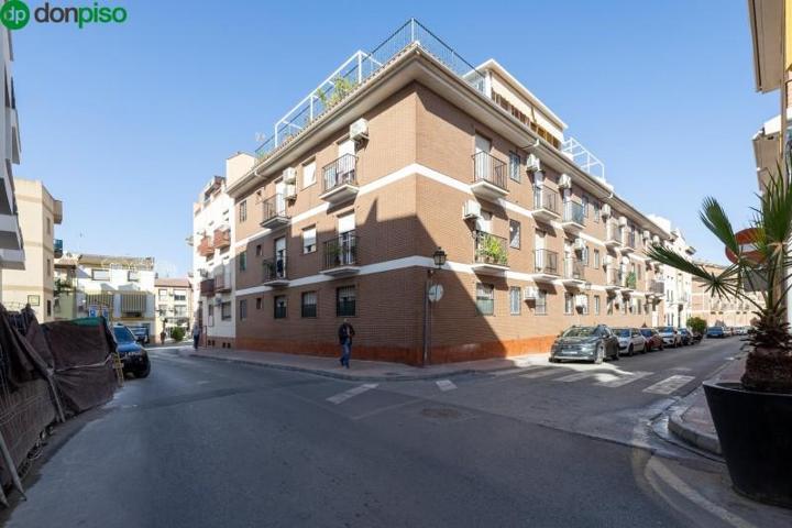 Oficina en venta en Armilla, Ayuntamiento photo 0