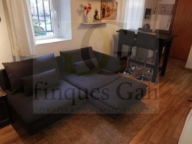 Piso en venta en Rocafort photo 0