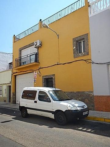 Piso en venta en Badajoz, San Roque photo 0