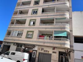 Apartamento en venta en Torrevieja, Centro photo 0