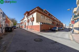 Piso en venta en Las Gabias, Cerca Consum. photo 0