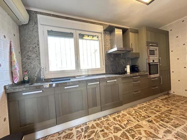 Chalet en venta en Caparroso, Calle Constitución, 31380 photo 0