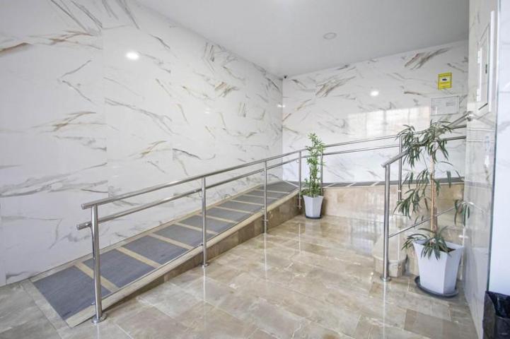 Piso en venta en Granada, Carretera de Málaga, 18015 photo 0