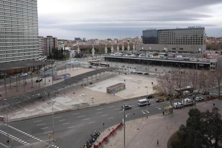 Piso en venta en Barcelona, Sants photo 0