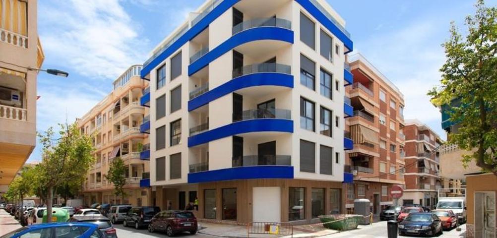 Apartamento en venta en Torrevieja photo 0