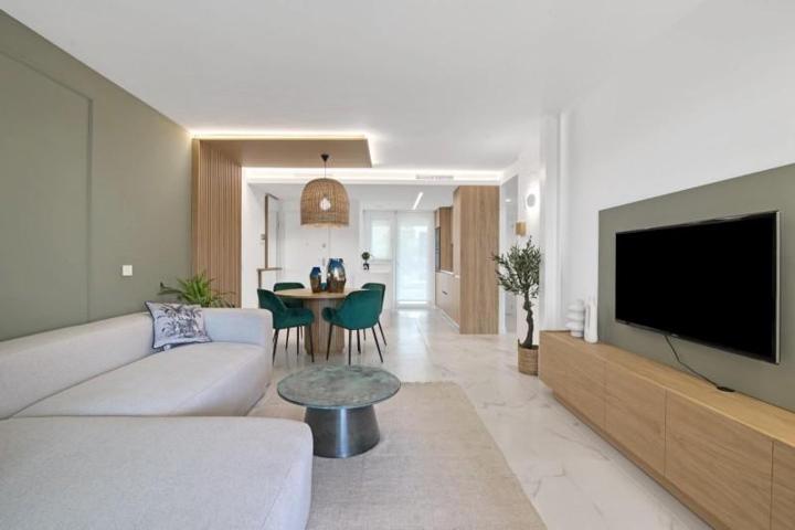 Apartamento en venta en Torrevieja, Punta prima photo 0