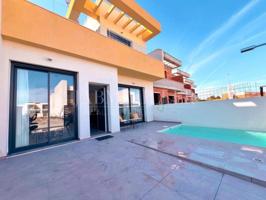 Chalet en venta en Rojales photo 0