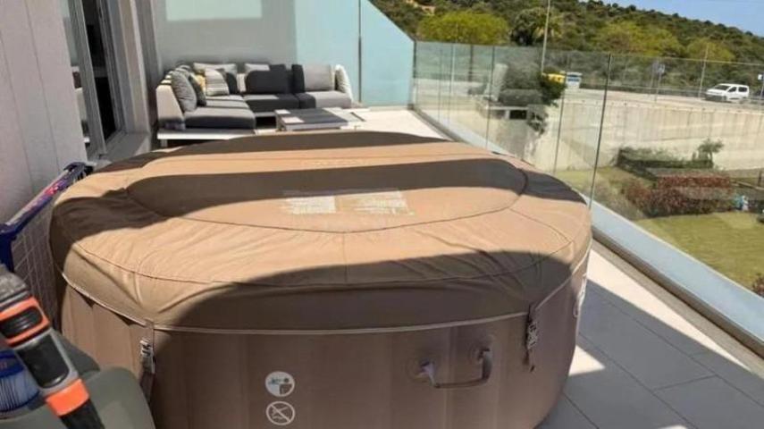 Aticos en venta en Estepona, Estepona photo 0