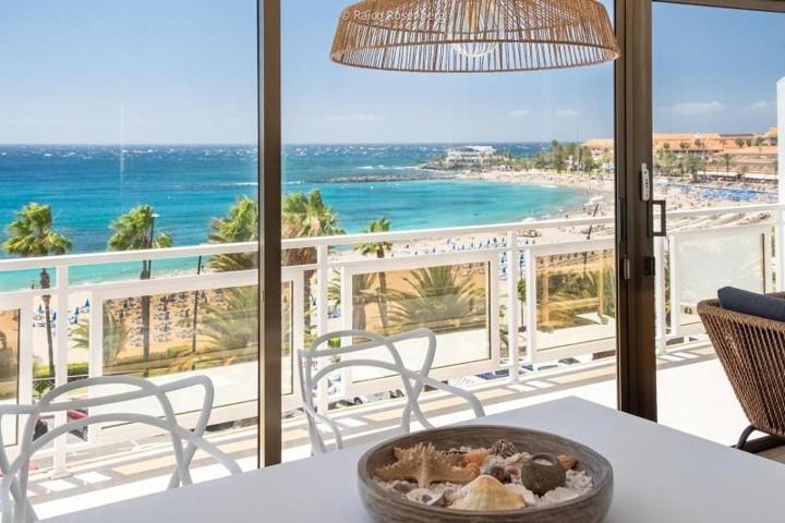 Apartamento en venta en Los Cristianos photo 0