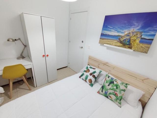 Habitación en alquiler en Granada, Calle Mayor, 18011 photo 0