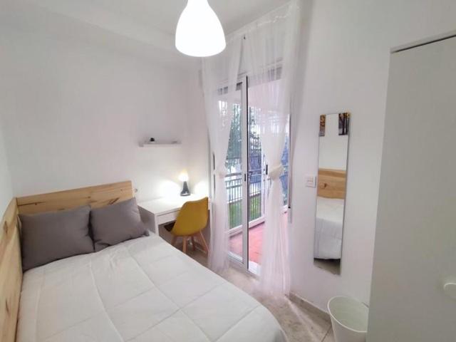 Habitación en alquiler en Granada, Calle Julio Moreno Dávila, 18011 photo 0