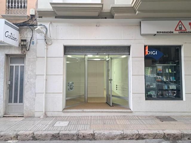 Local comercial en alquiler en Alzira, Plaza mayor photo 0