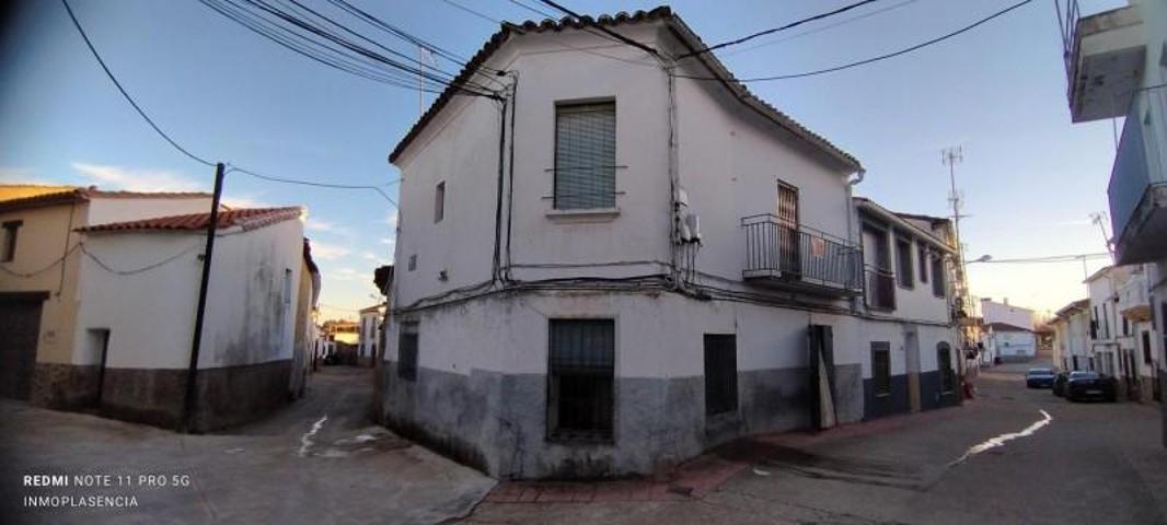 Chalet en venta en Serradilla, Avenida San Antonio, 10530 photo 0