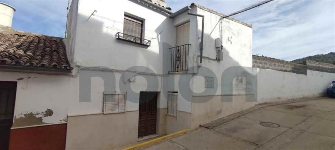 Adosada en venta en Constantina, Sierra norte photo 0