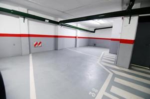 Garaje en venta en Badalona, La Salut - Lloreda photo 0