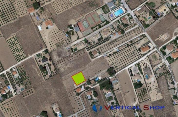 Terreno en venta en Caudete, Club de Tenis photo 0