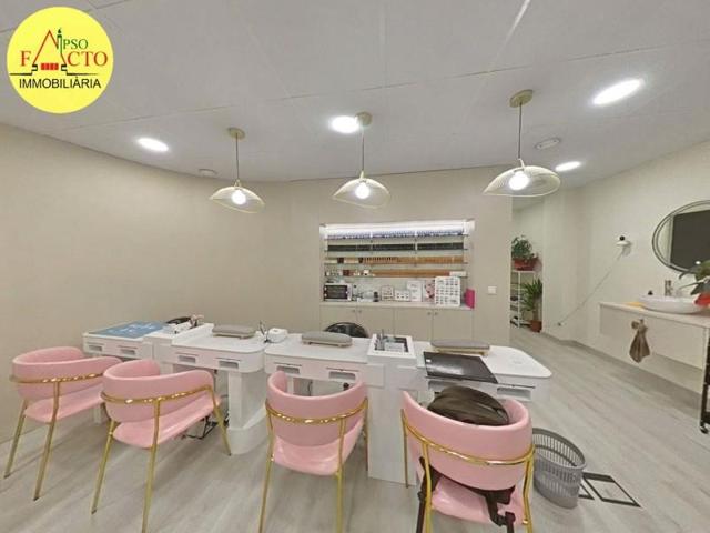 Local comercial en venta en Girona, Barri Vell photo 0