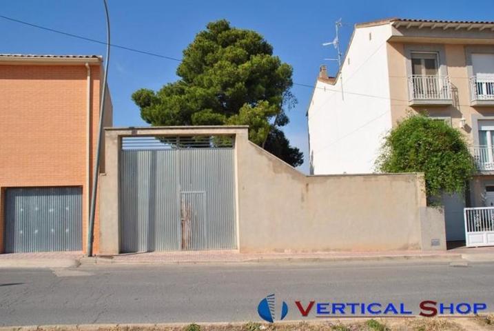 Terreno en venta en Caudete, Avenida de las Jornetas photo 0