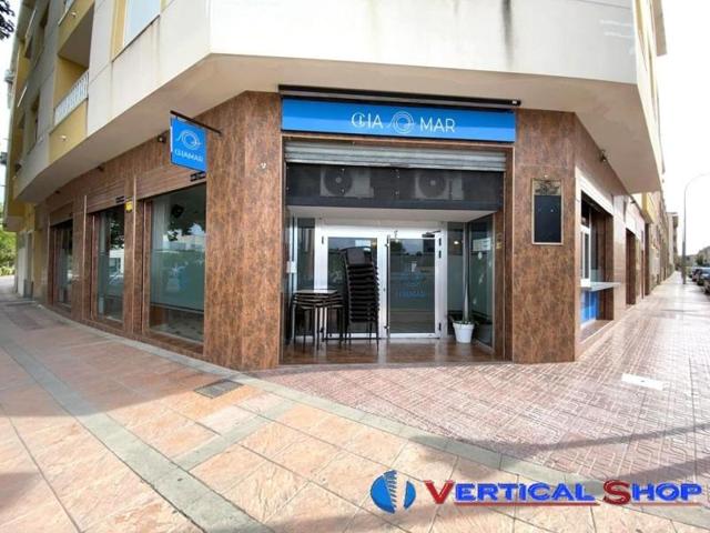 Local comercial en venta en Caudete, Avenida de Villena photo 0